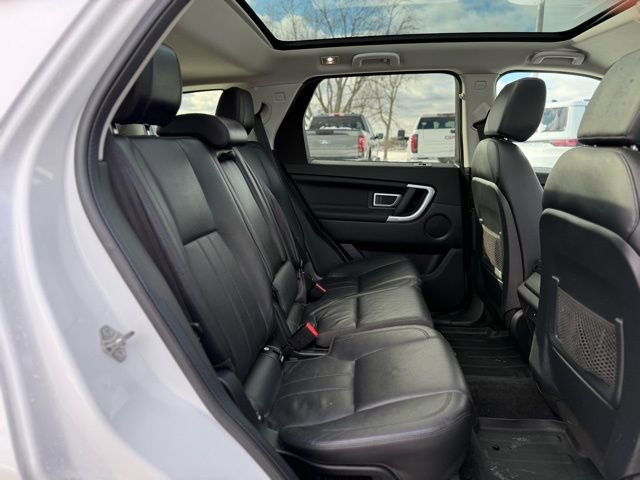 Used 2017 Land Rover Discovery Sport HSE image 18