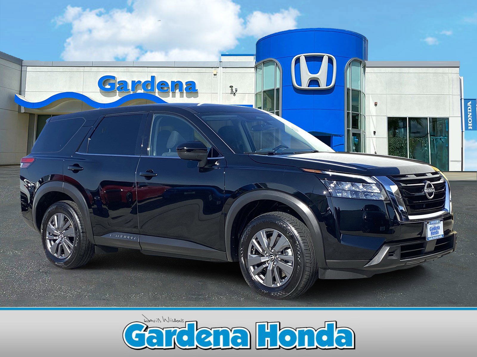 Used 2025 Nissan Pathfinder S