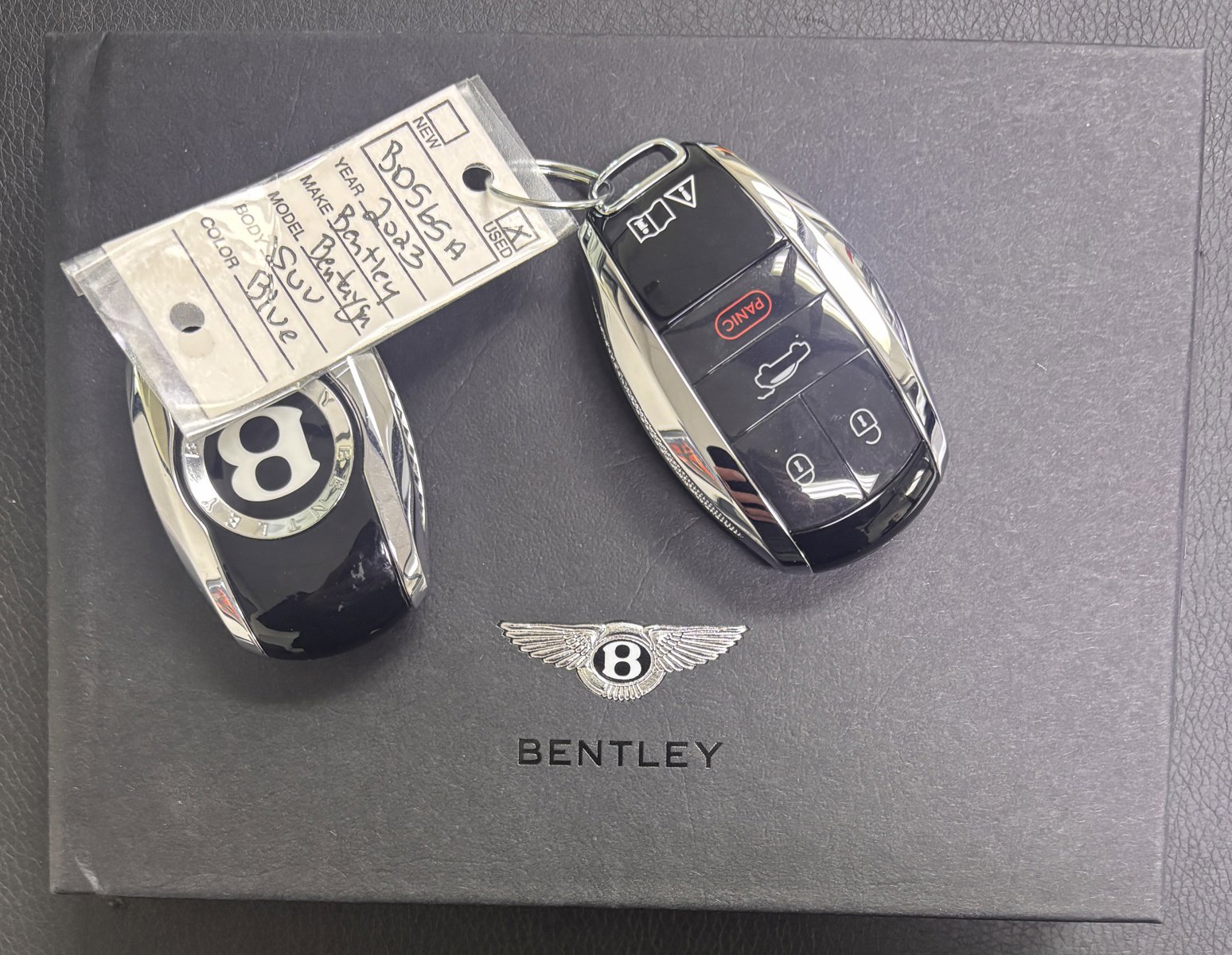 Certified 2023 Bentley Bentayga Extended Wheelbase image 53