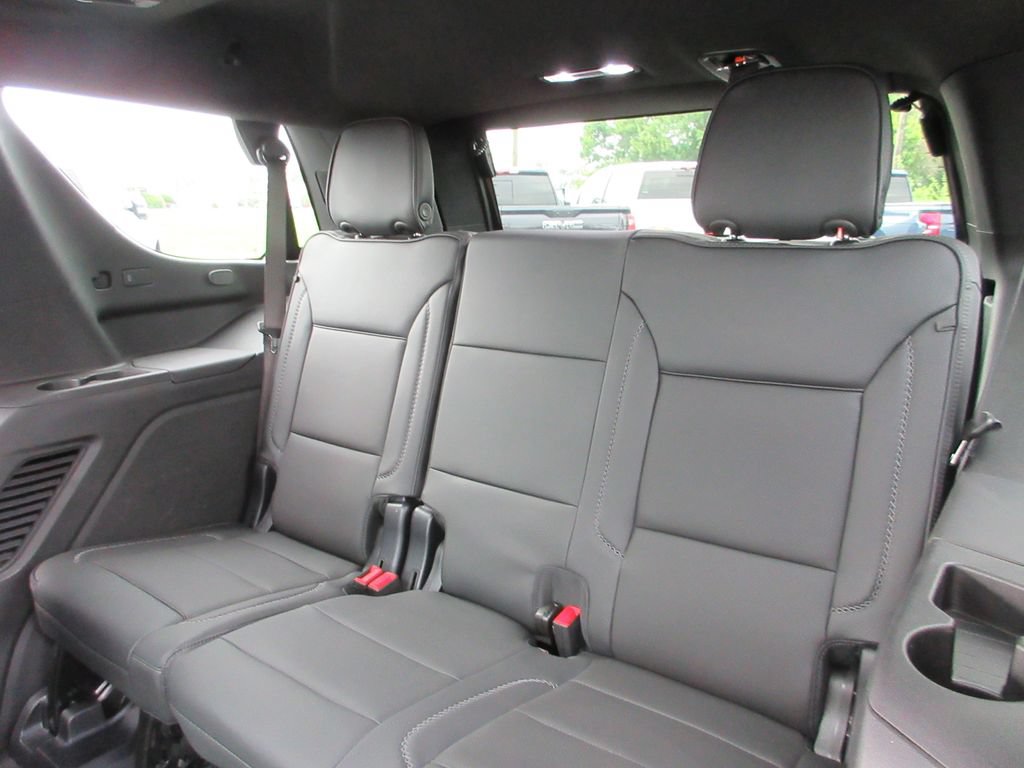 Certified 2025 GMC Yukon Denali w/ Denali Reserve Package AWD/4WD image 27