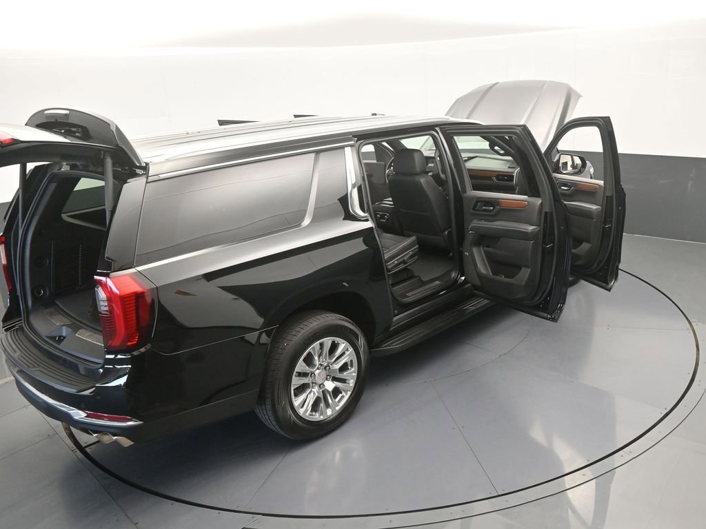 Used 2025 GMC Yukon XL Denali AWD/4WD image 79