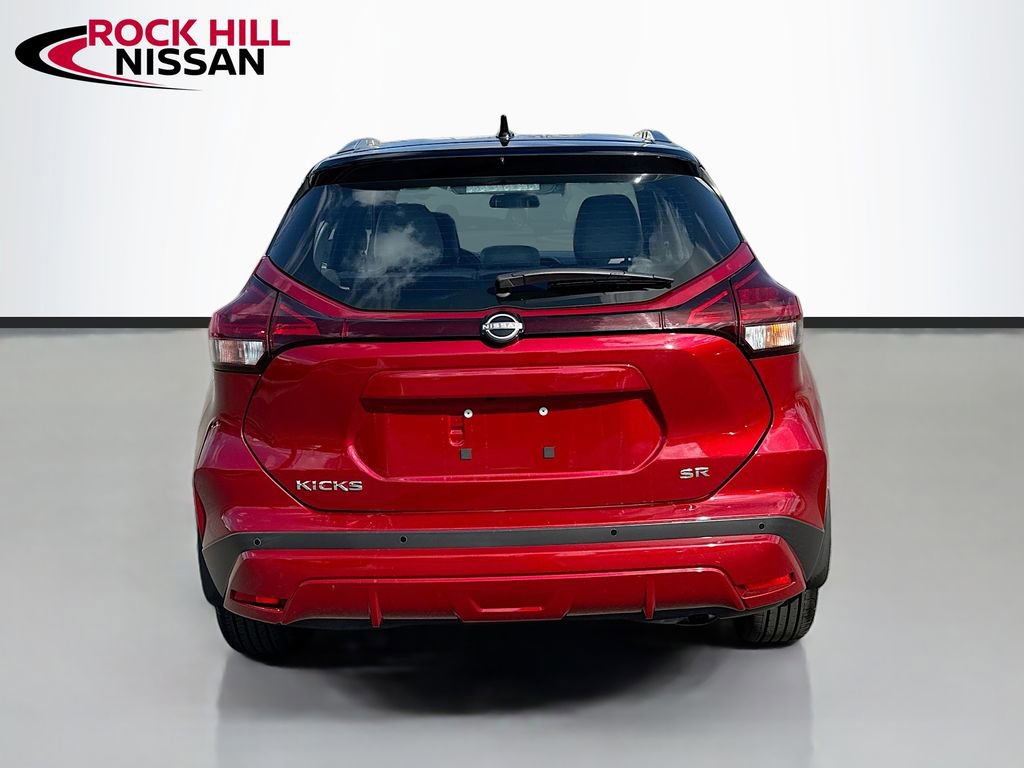 Used 2023 Nissan Kicks SR w/ SR Premium Package image 6