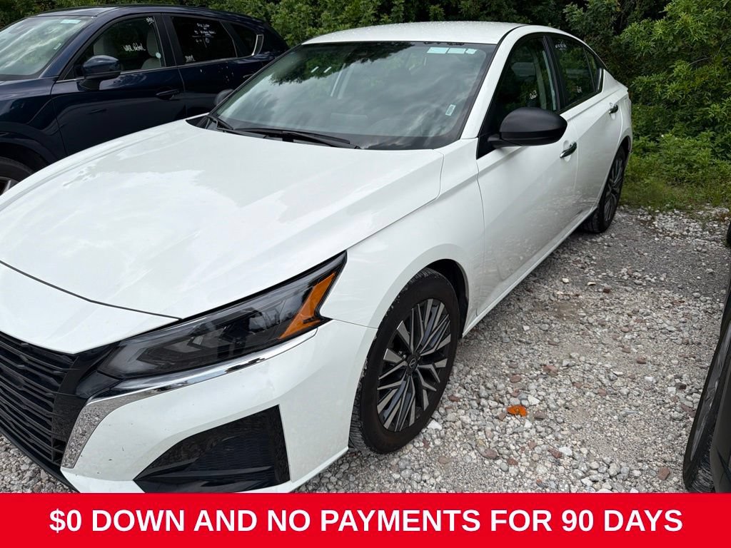 Used 2025 Nissan Altima 2.5 SV FWD image 1