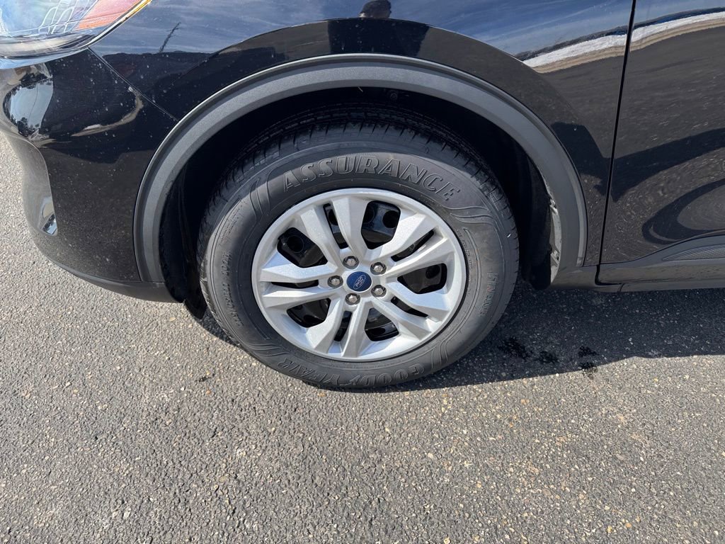 Certified 2022 Ford Escape S image 11