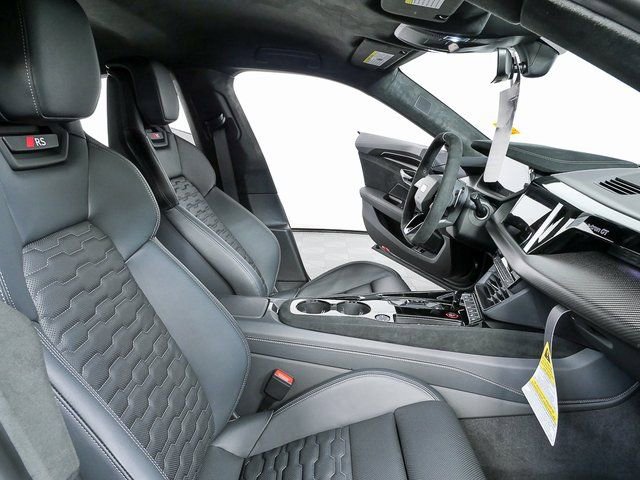 New 2026 Audi RS e-tron GT performance image 23