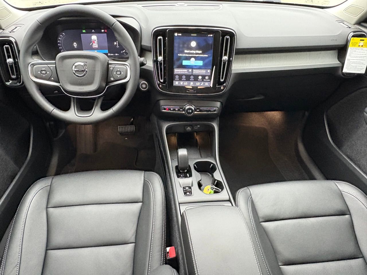 New 2026 Volvo XC40 B4 Core w/ Climate Package image 10