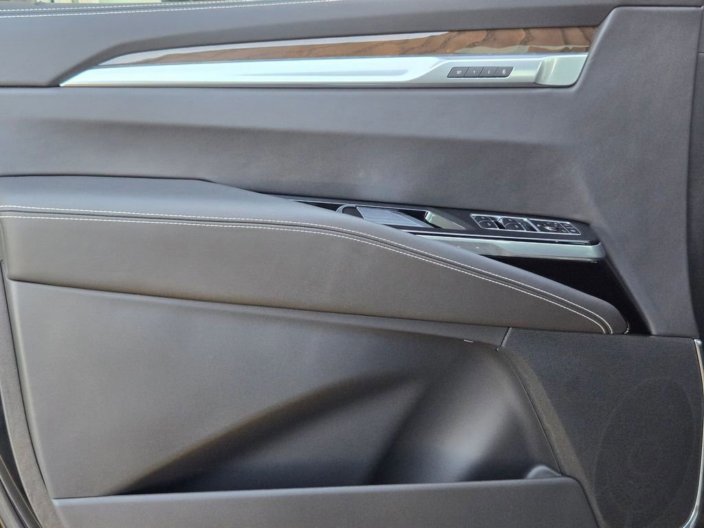 New 2026 Cadillac Escalade ESV Platinum Sport w/ LPO, ONYX Package image 25