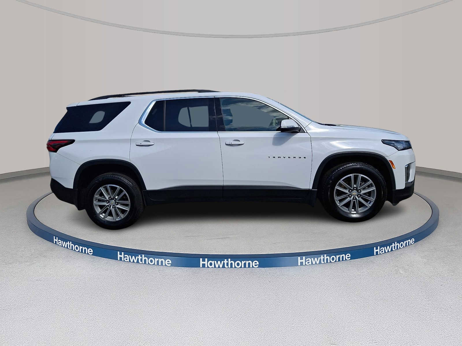 Used 2023 Chevrolet Traverse LT w/ LPO, Floor Liner Package AWD/4WD image 7