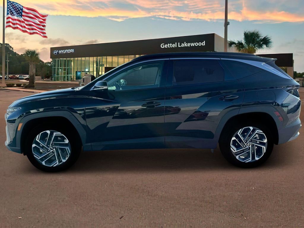 New 2025 Hyundai Tucson Limited image 3