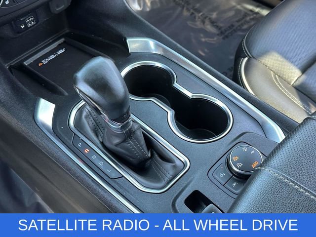 Used 2023 Chevrolet Traverse Premier image 7