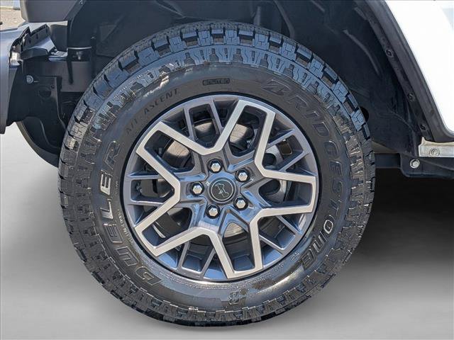 Used 2024 Jeep Wrangler Unlimited Sahara AWD/4WD image 22