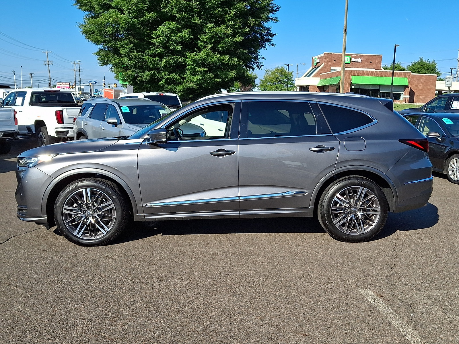 Certified 2026 Acura MDX w/ Advance Package AWD/4WD image 7