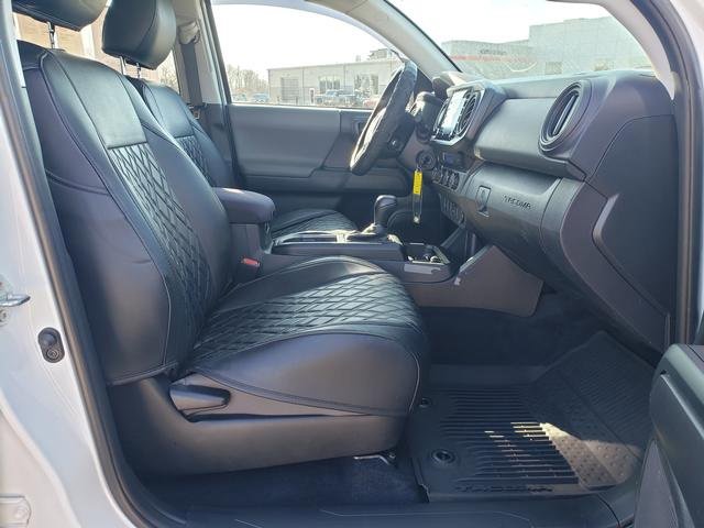 Used 2023 Toyota Tacoma SR image 15