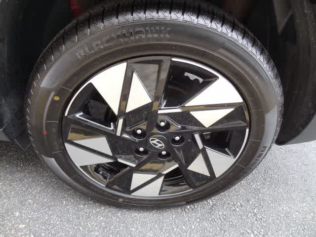 Used 2024 Hyundai Kona SEL FWD image 37