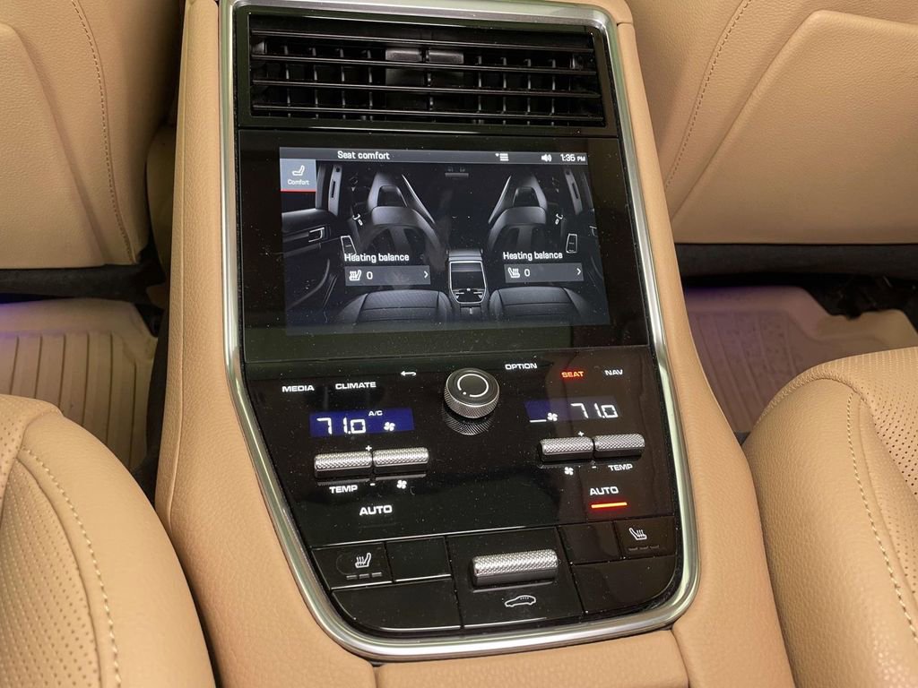 Certified 2022 Porsche Panamera 4 Platinum Edition image 25