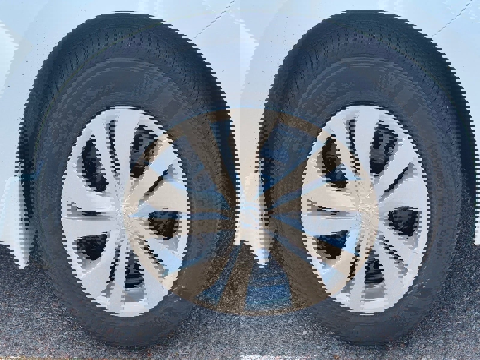 New 2025 Nissan Versa S image 10