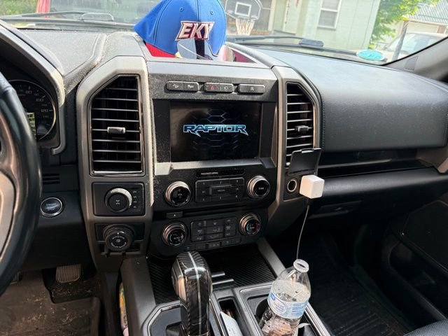 Used 2018 Ford F150 Raptor w/ Equipment Group 802A Luxury AWD/4WD image 3