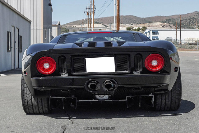 Used 2005 Ford GT RWD image 7