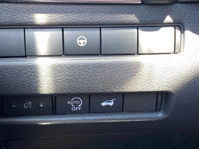 New 2026 Nissan Rogue Platinum AWD/4WD image 14