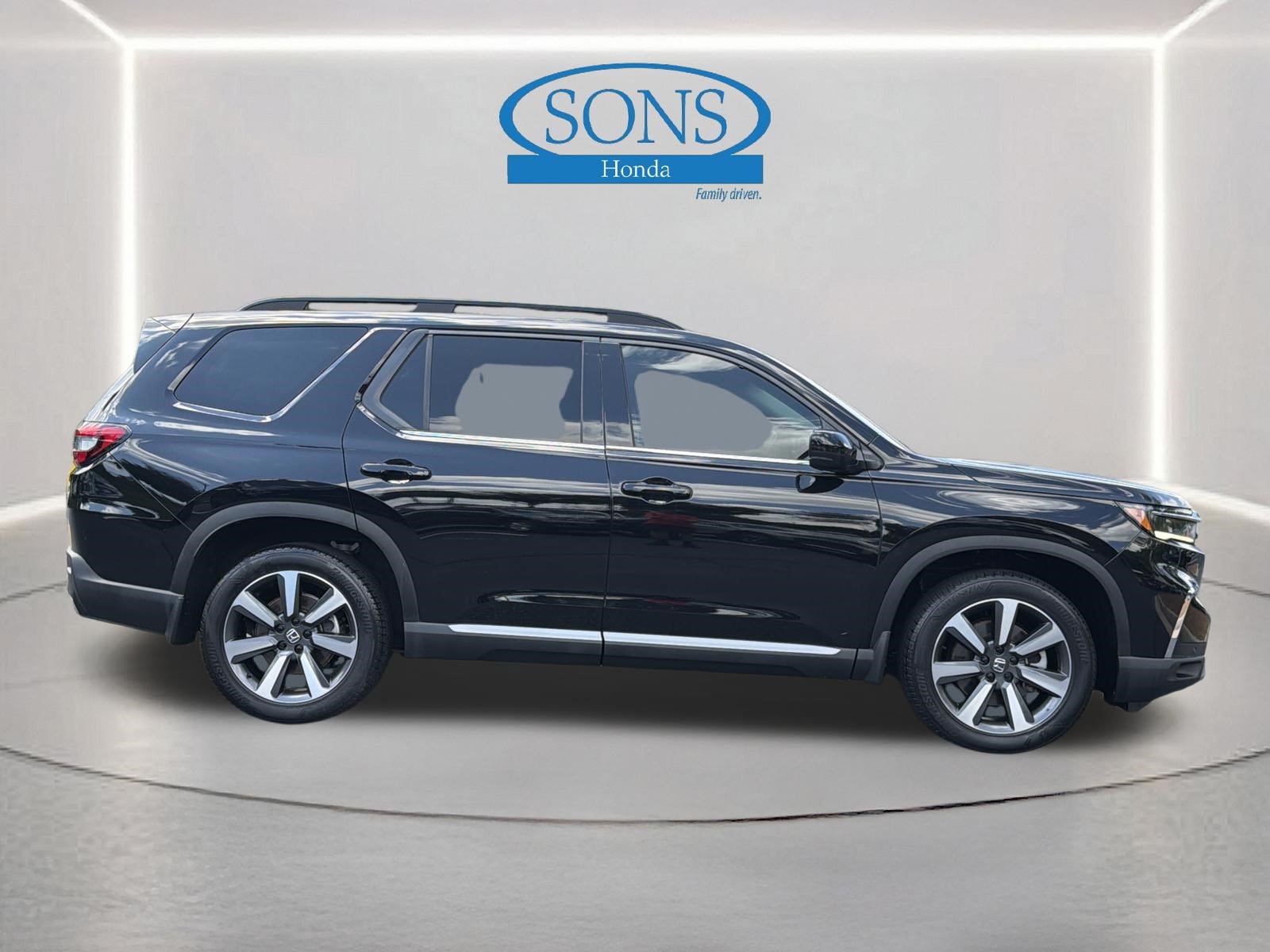 Used 2023 Honda Pilot Touring image 33