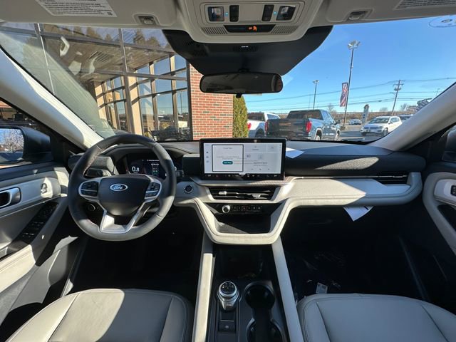 New 2026 Ford Explorer Active w/ Active Comfort Package image 16