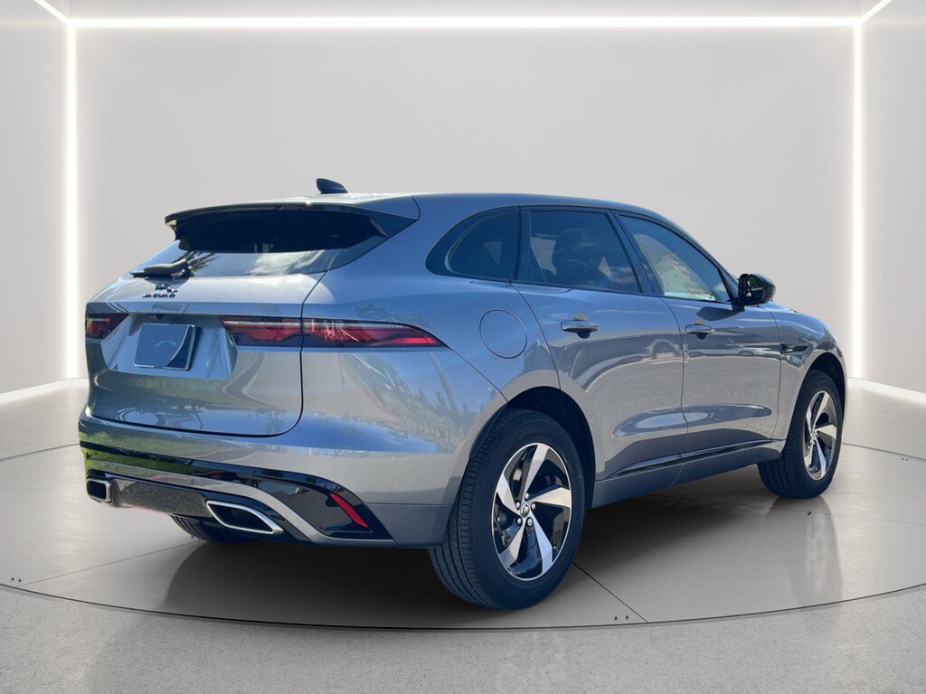 Used 2025 Jaguar F-PACE R-Dynamic S AWD/4WD image 10