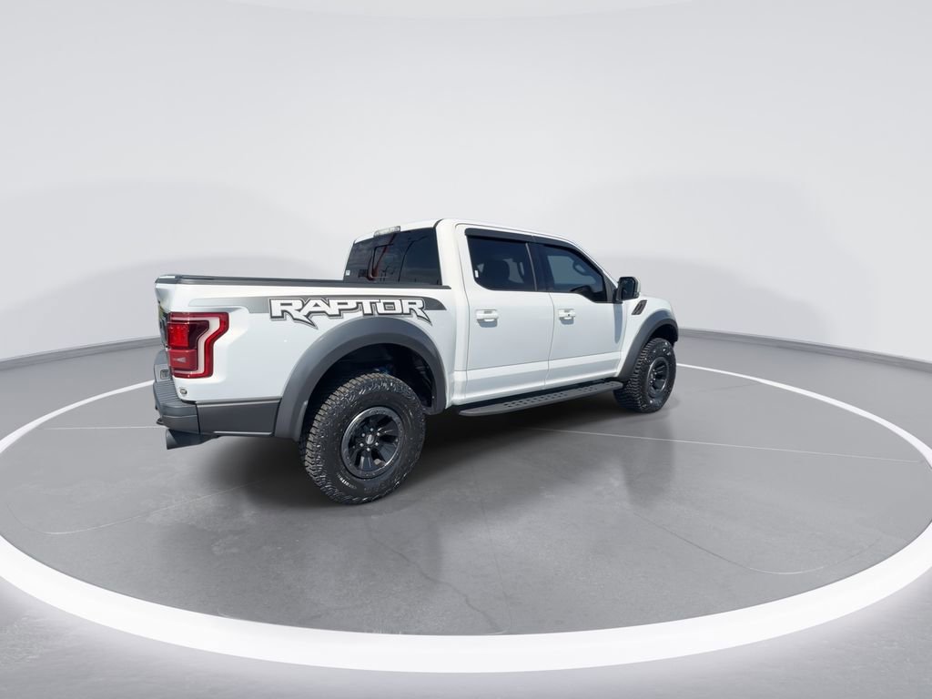 Used 2017 Ford F150 Raptor w/ Equipment Group 802A Luxury AWD/4WD image 8