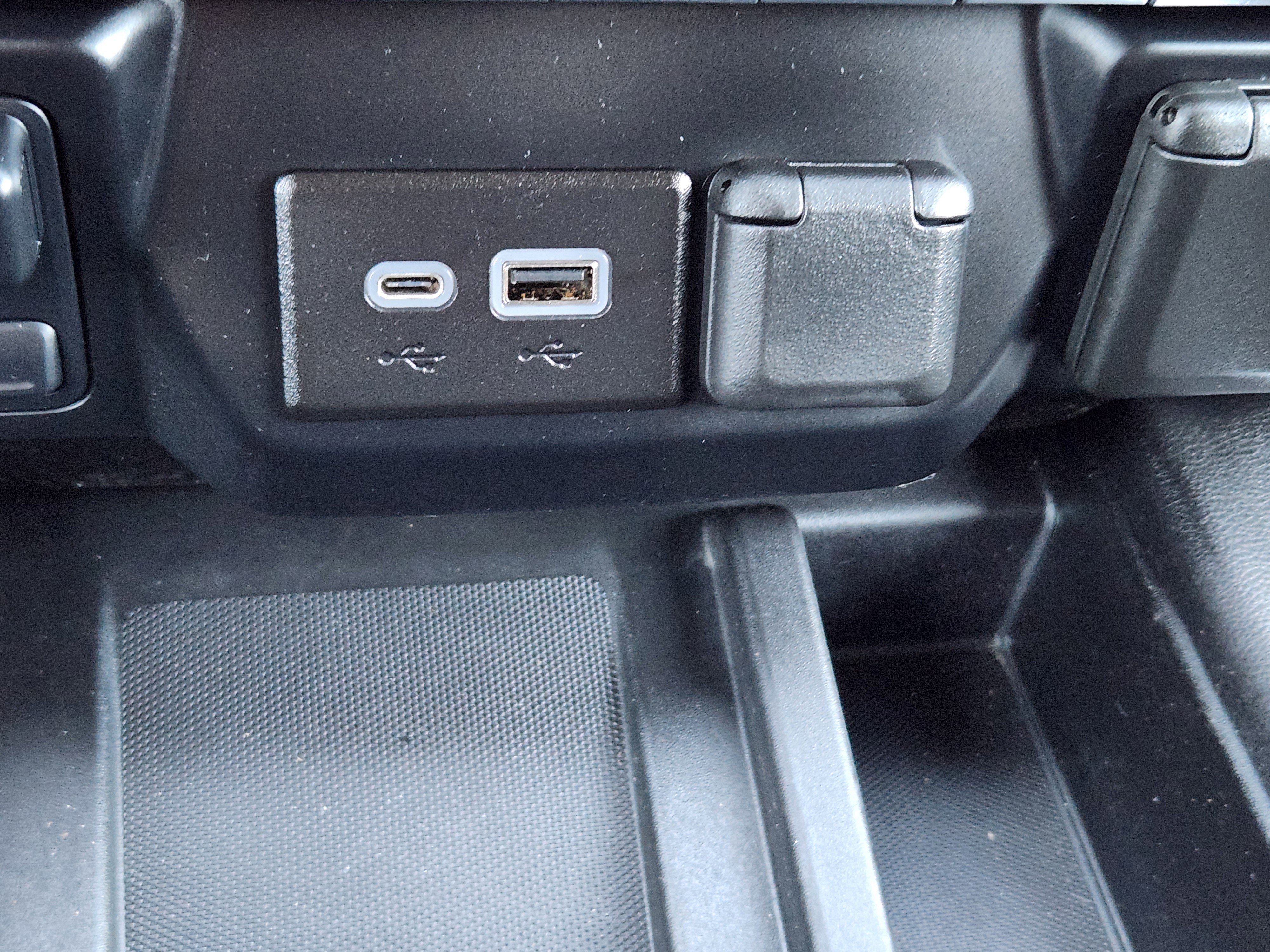 Used 2020 Chevrolet Silverado 3500 High Country w/ Z71 Off-Road Package image 20