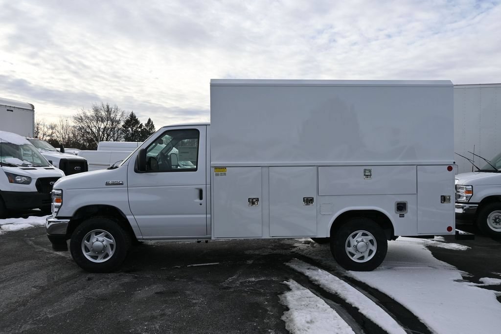 New 2025 Ford E-350 and Econoline 350 Super Duty w/ Power Equipment Group RWD image 9