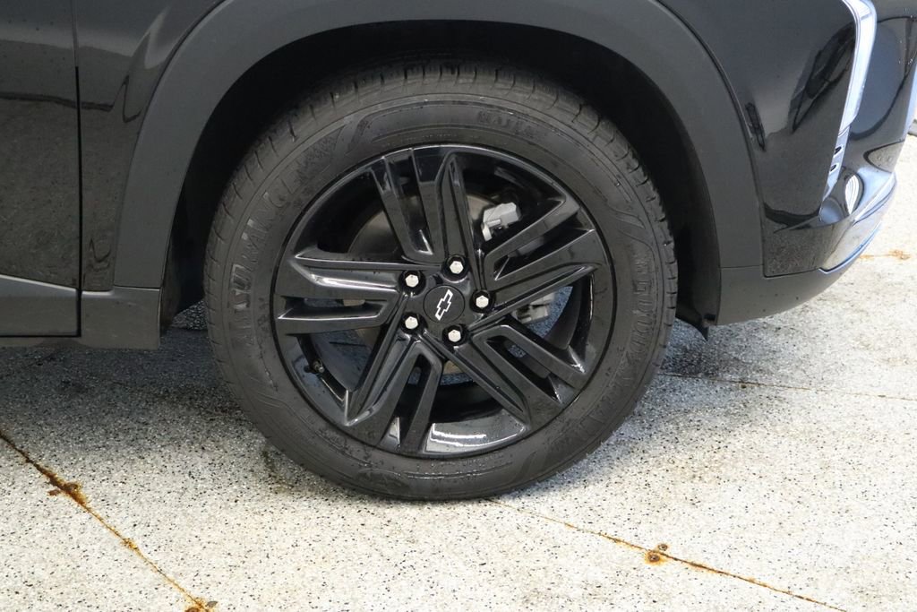 Used 2024 Chevrolet Trax ACTIV w/ Sunroof Package image 18