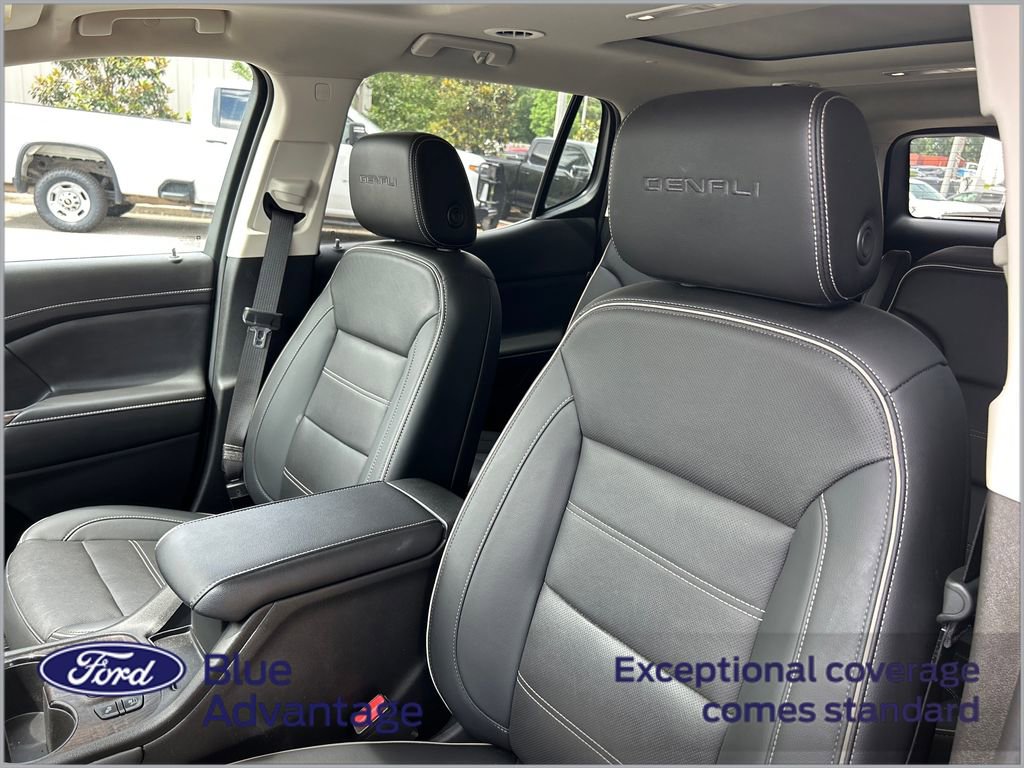 Used 2023 GMC Acadia Denali w/ Black Diamond Edition FWD image 11
