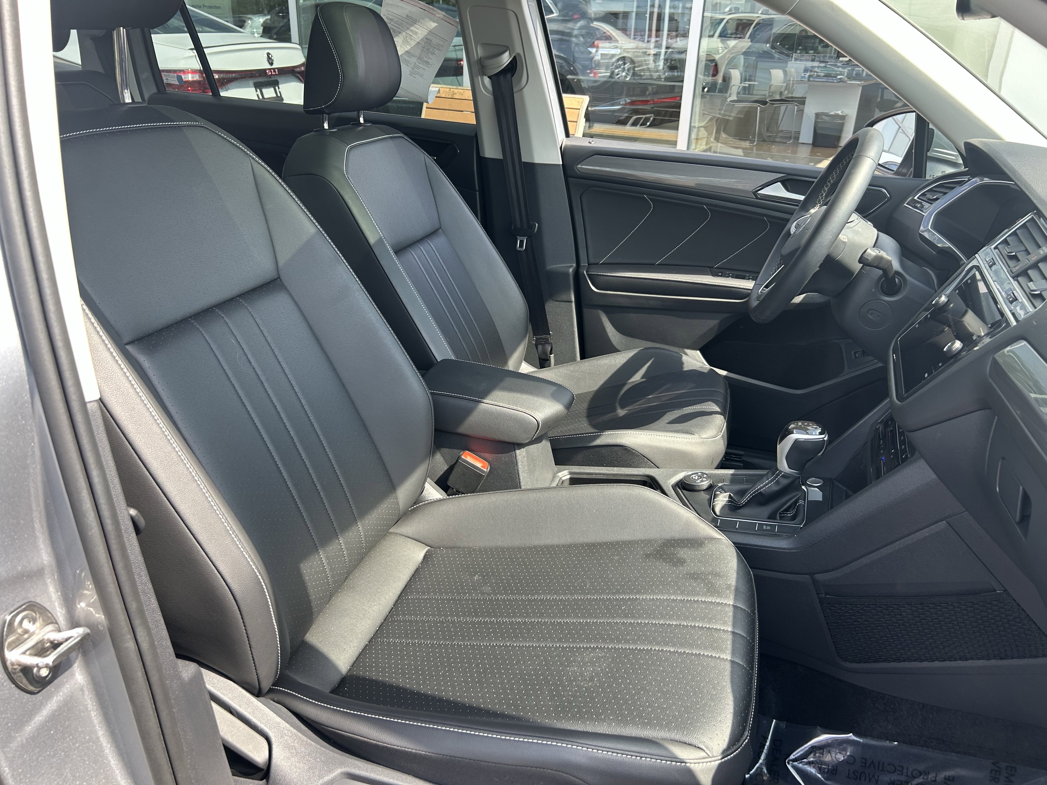 Certified 2024 Volkswagen Tiguan SE AWD/4WD image 26