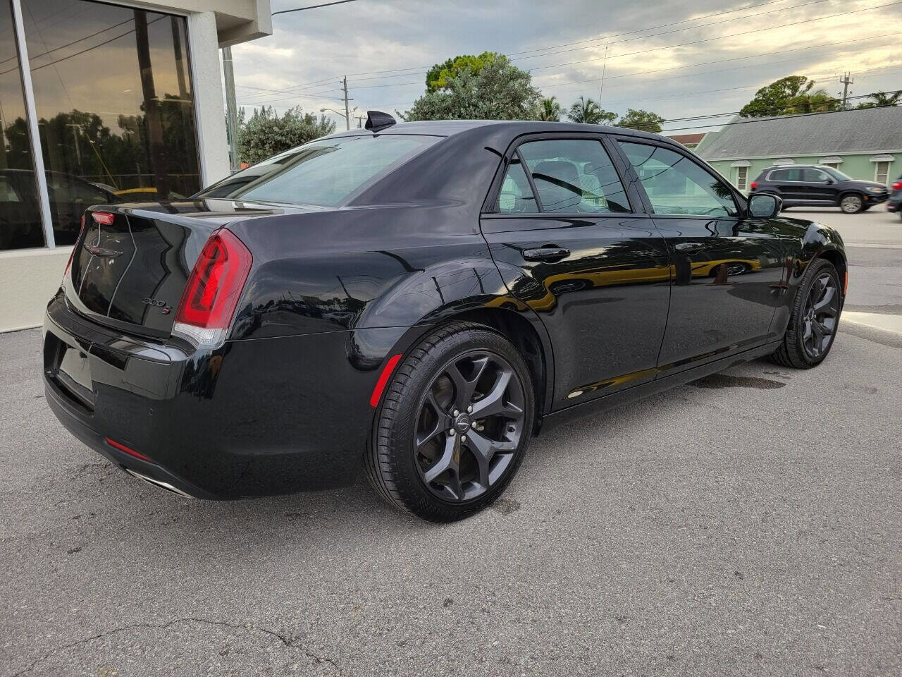 Used 2021 Chrysler 300 S image 7