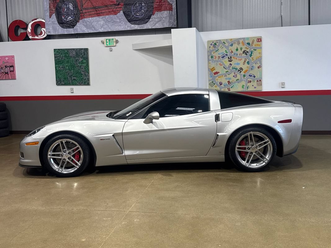 Used 2007 Chevrolet Corvette Z06 w/ Preferred Equipment Group RWD image 4
