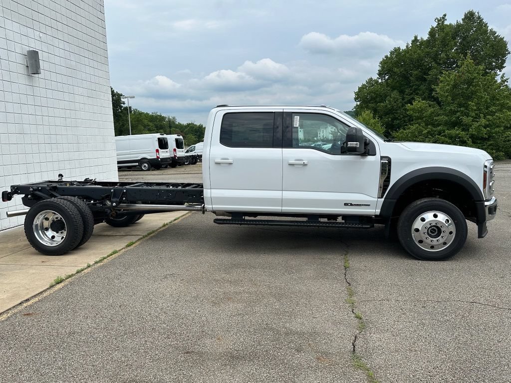 New 2026 Ford F550 4x4 Crew Cab Super Duty image 4