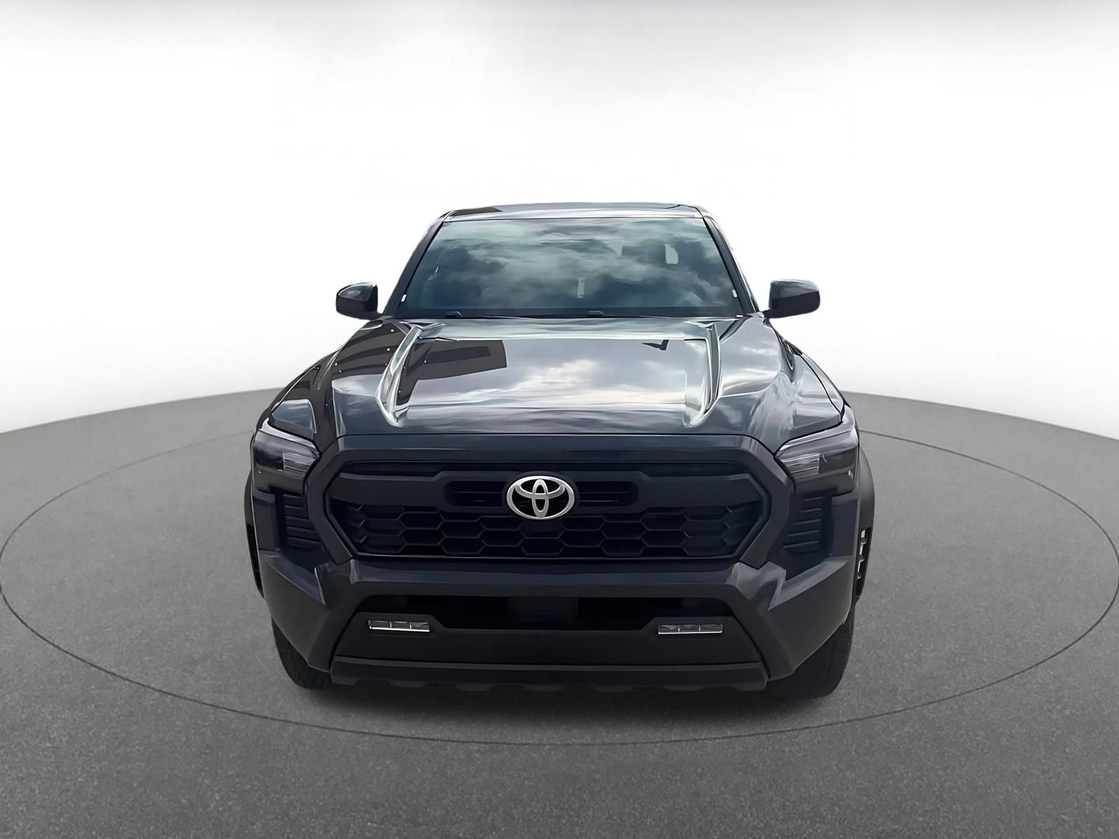 Used 2025 Toyota Tacoma TRD Off-Road image 4