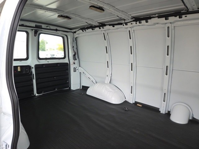 New 2025 Chevrolet Express 2500 w/ Driver Convenience Package image 19