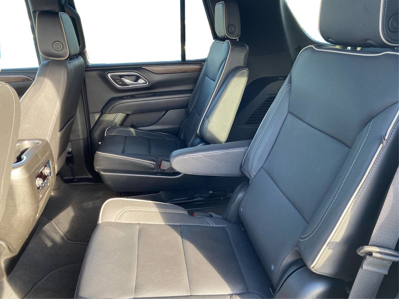 Used 2023 Chevrolet Tahoe Premier image 10