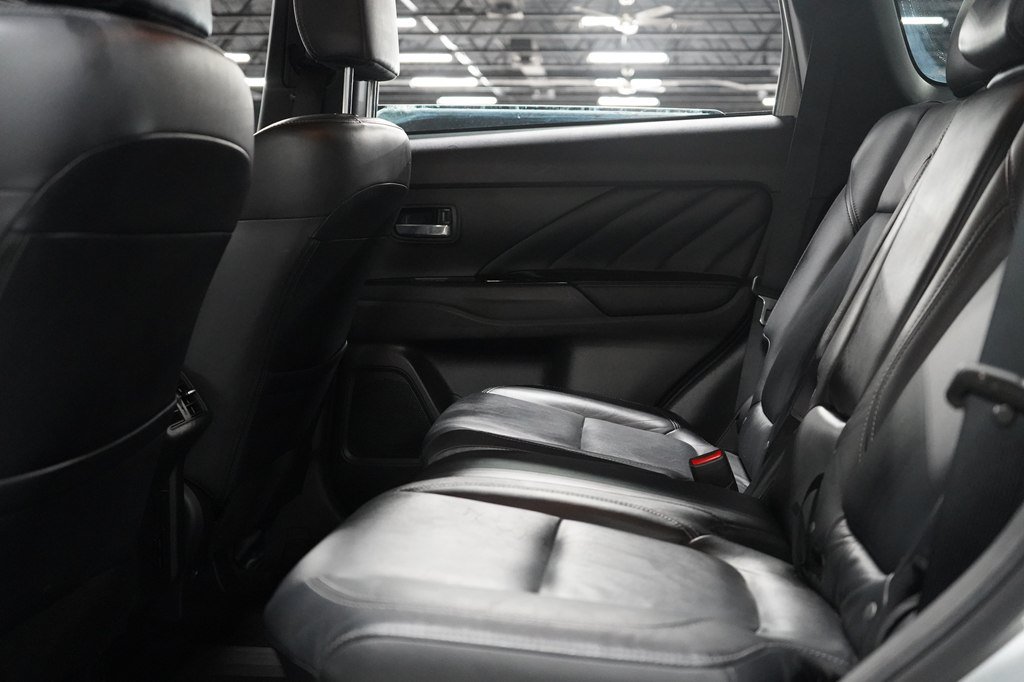 Used 2022 Mitsubishi Outlander SEL AWD/4WD image 24