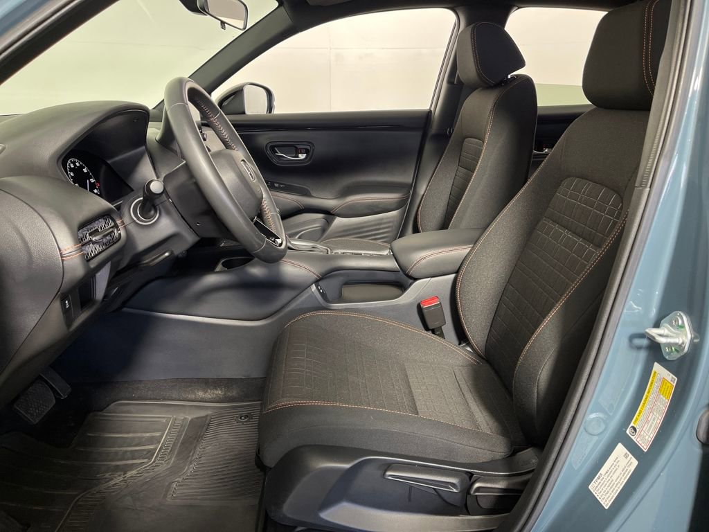Used 2024 Honda HR-V Sport image 12