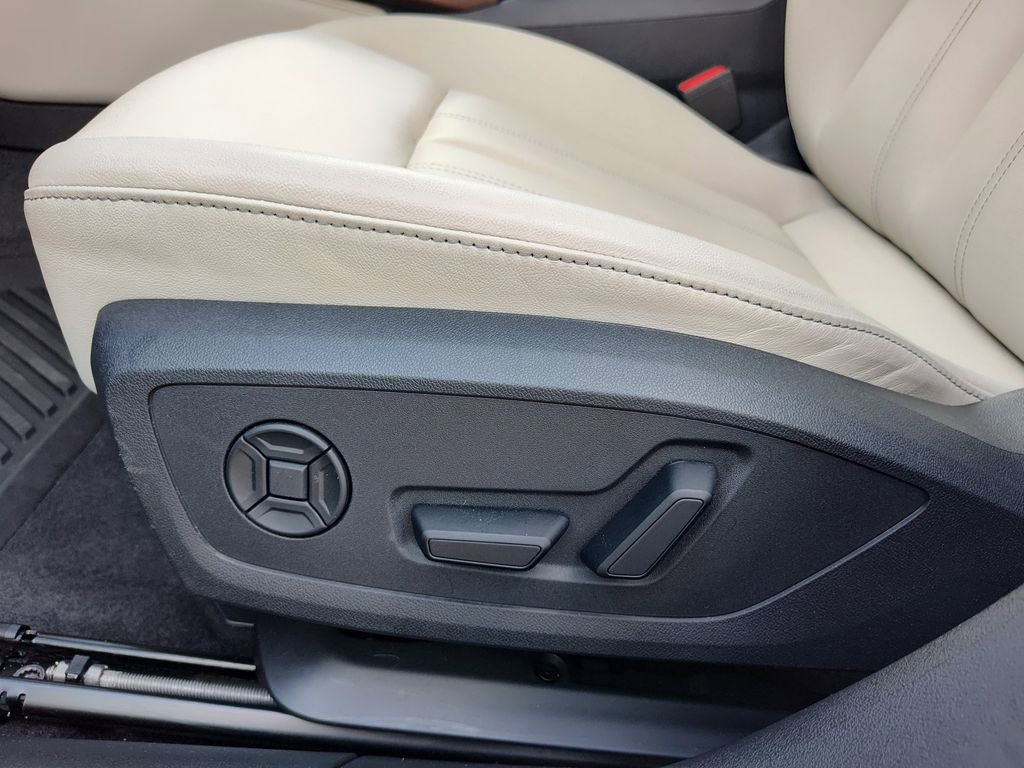 Used 2025 Audi A5 2.0T Premium Plus w/ Premium Plus image 24