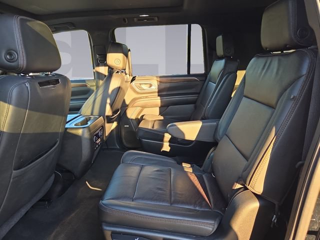 Certified 2021 Chevrolet Suburban High Country AWD/4WD image 16