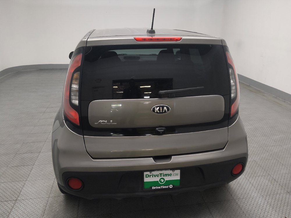 Used 2019 Kia Soul FWD image 6
