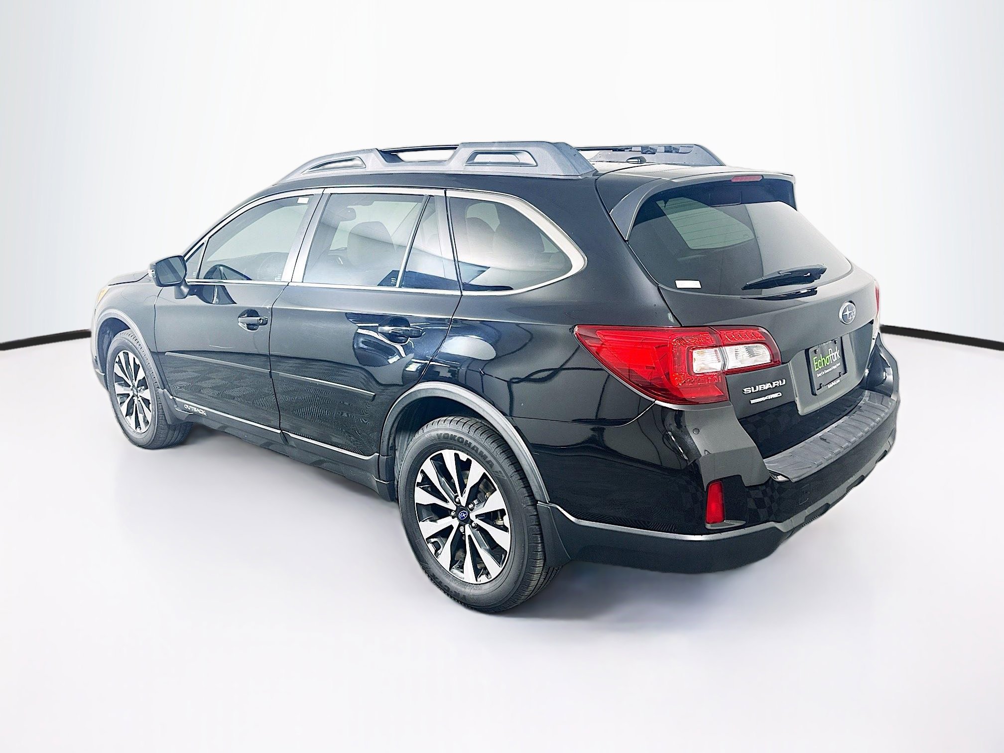 Used 2015 Subaru Outback 2.5i Limited AWD/4WD image 5