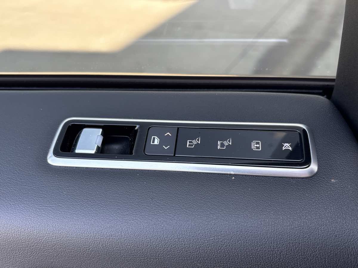 Used 2022 Land Rover Range Rover Westminster Edition AWD/4WD image 11