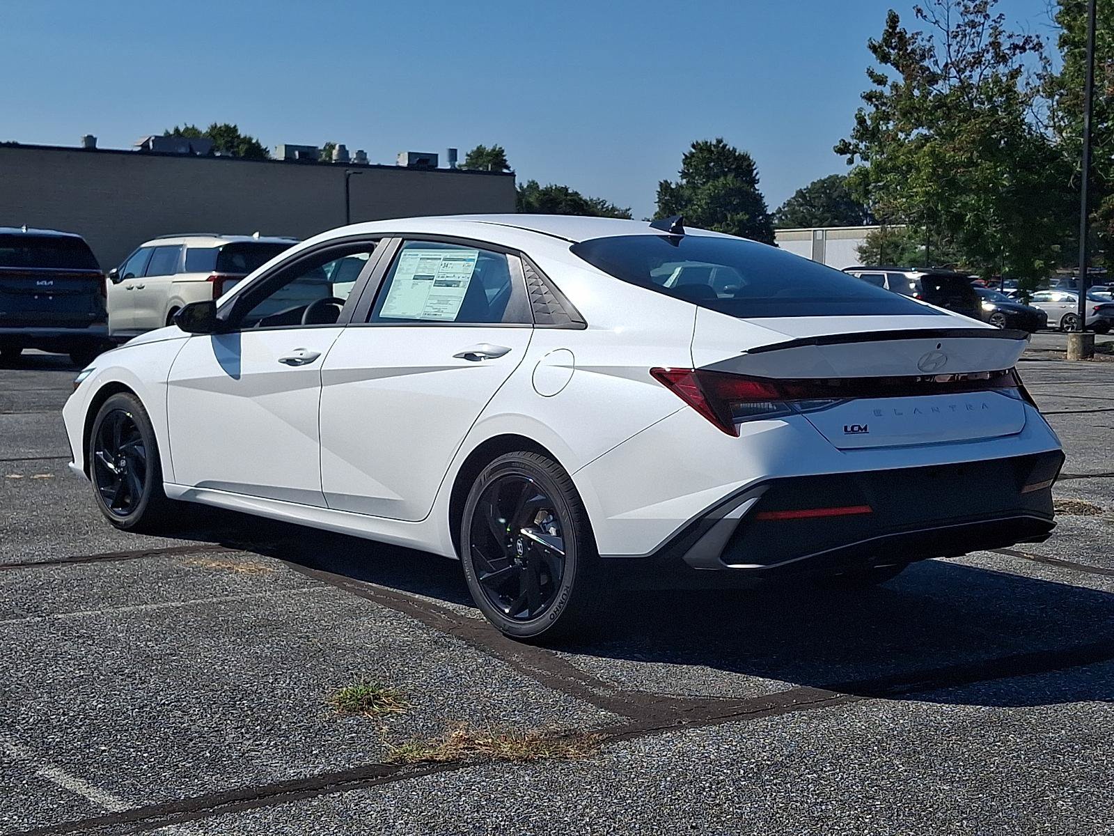 New 2026 Hyundai Elantra SEL Sport FWD image 4