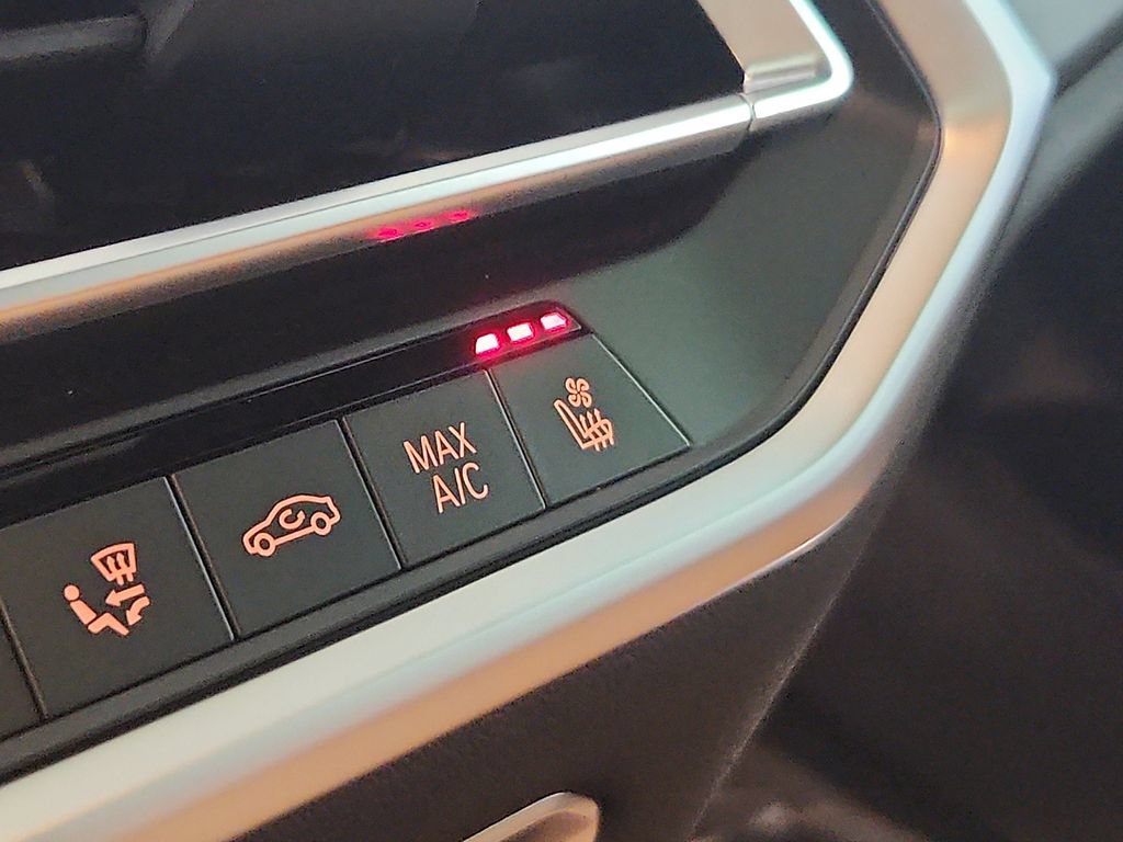 Used 2022 BMW X5 M50i AWD/4WD image 27