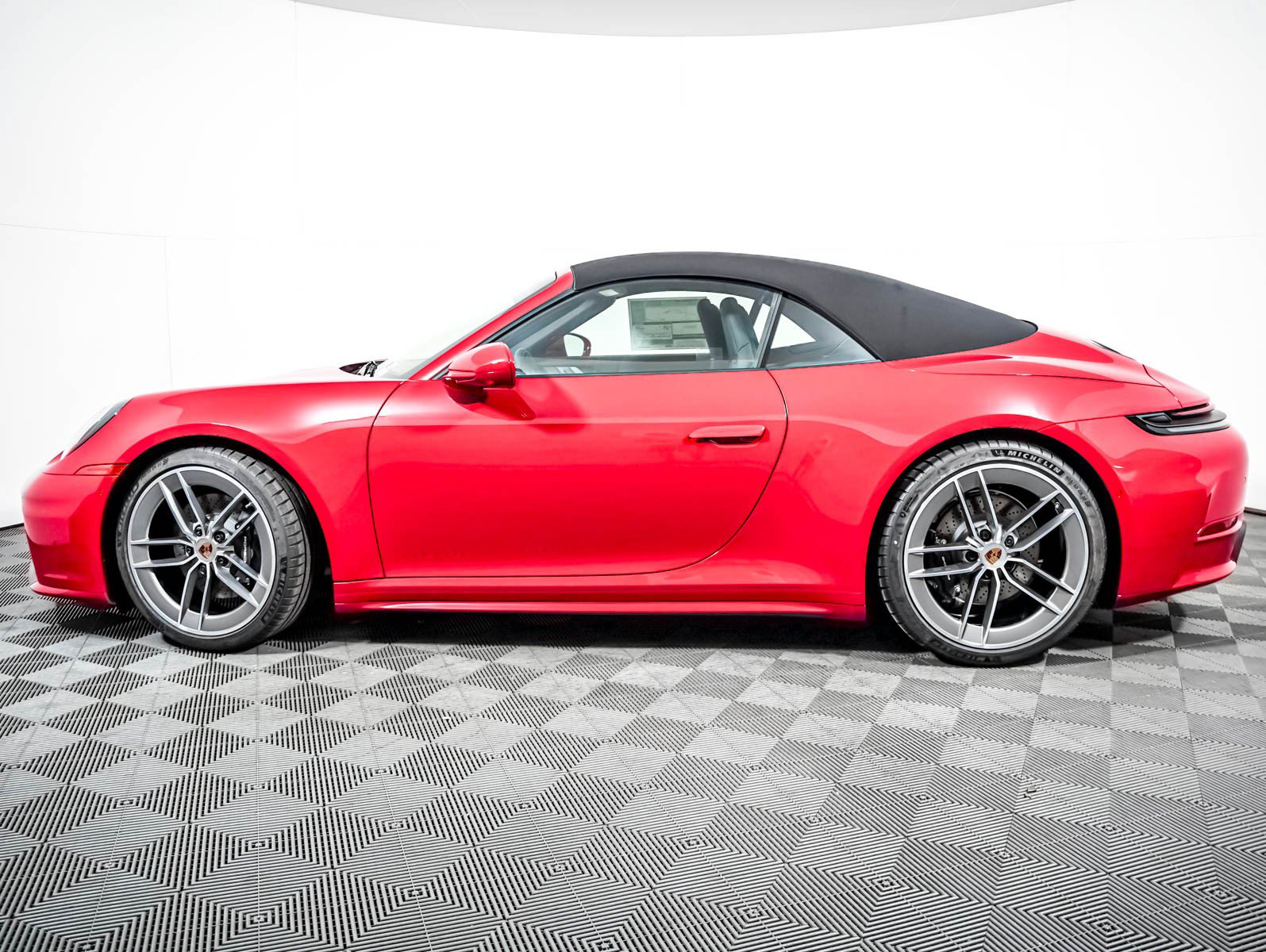 New 2026 Porsche 911 Carrera RWD image 2