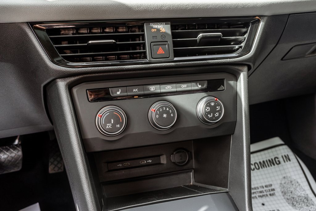 Used 2022 Volkswagen Taos SE image 18