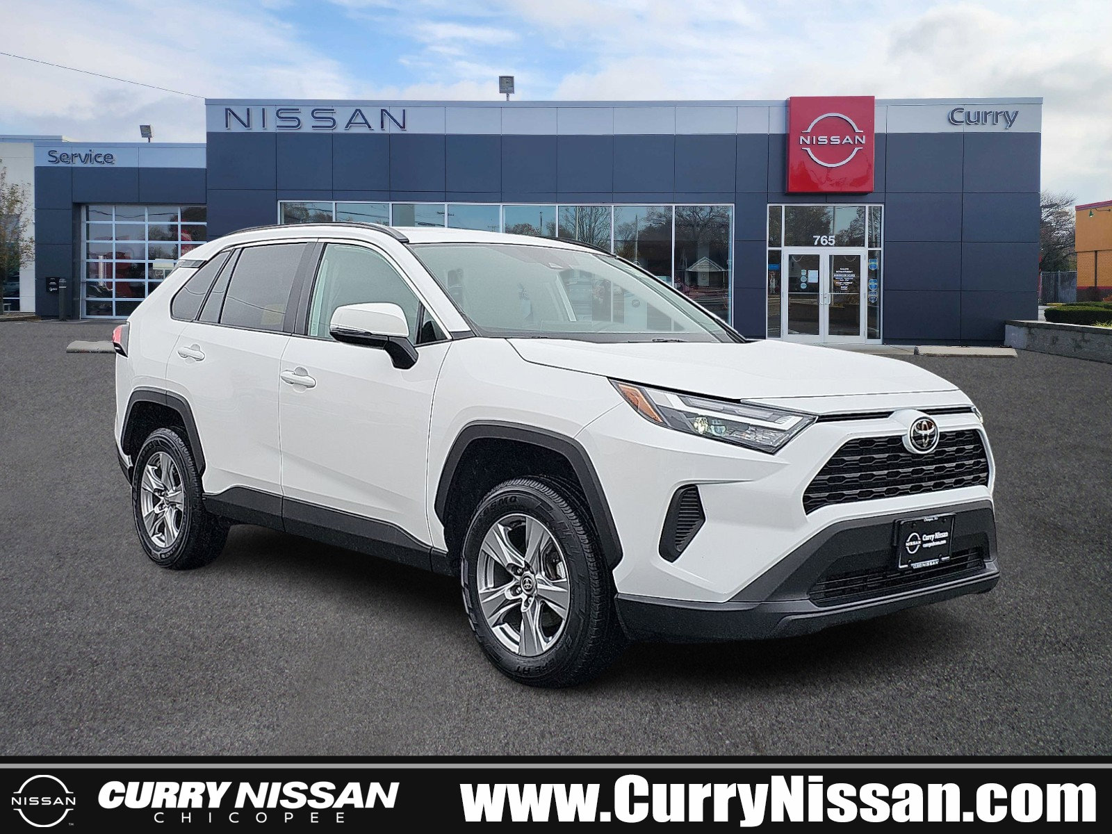Used 2024 Toyota RAV4 XLE image 1